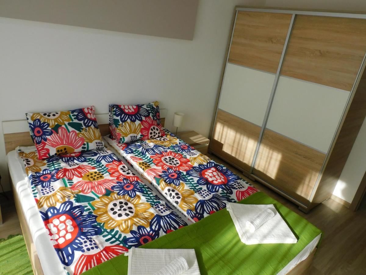 Katamaran Apartment Siofok Exterior photo